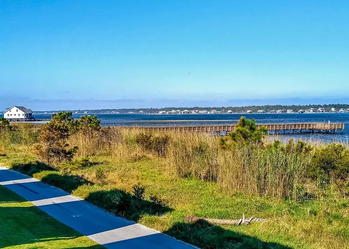 Holiday home Luxurious Two-story Near The W A Full Kitchen & Shared Pool Gulf Shores